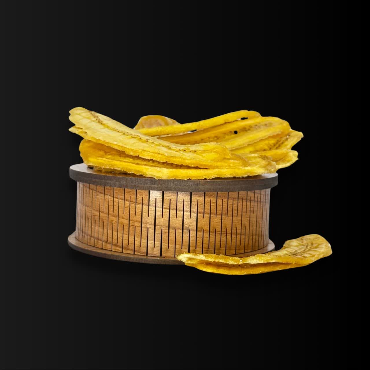 موز خشک میوا بیست